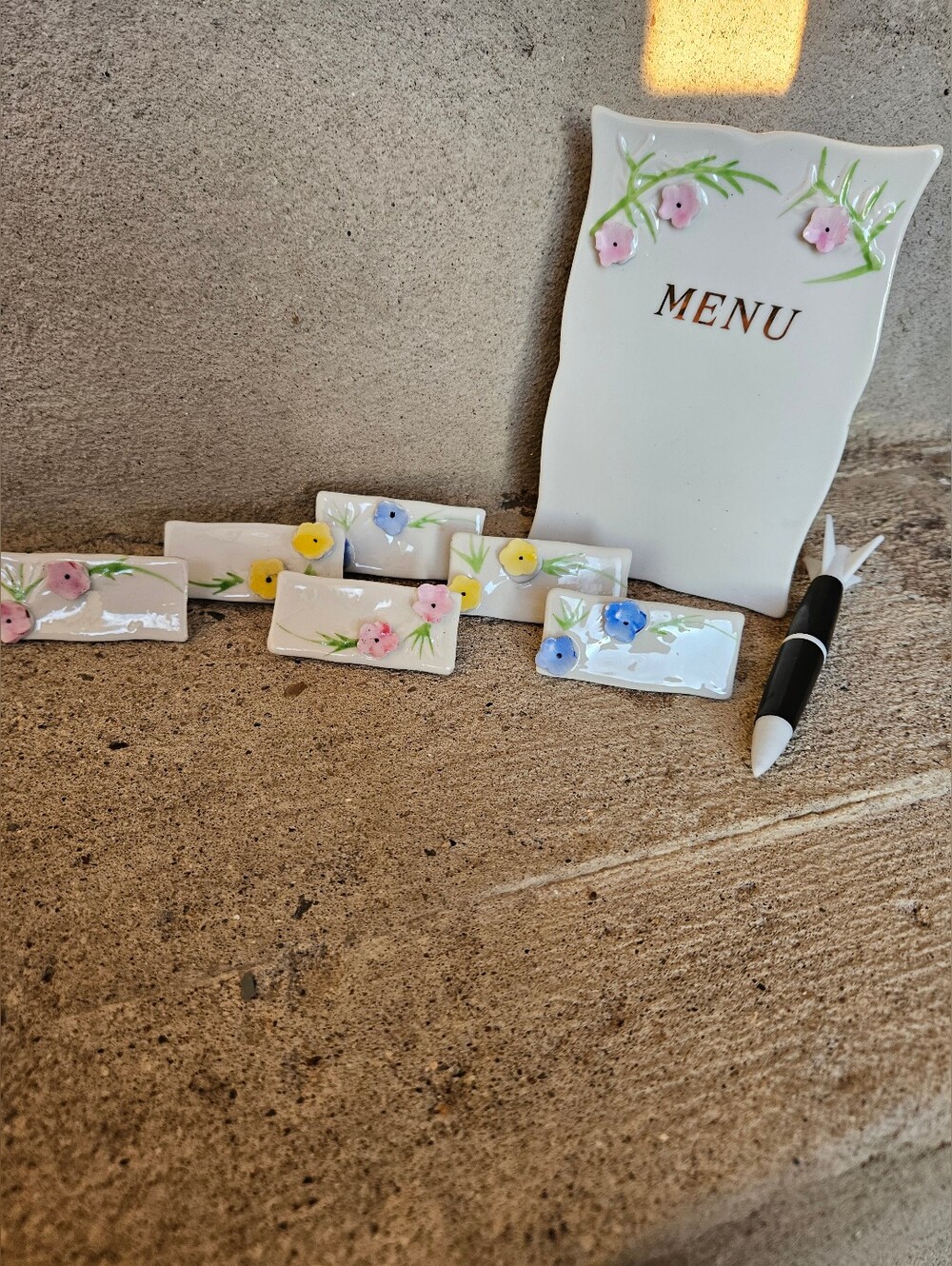 Vintage Ceramic Floral Design Reuseable Menu & Name Place Cards